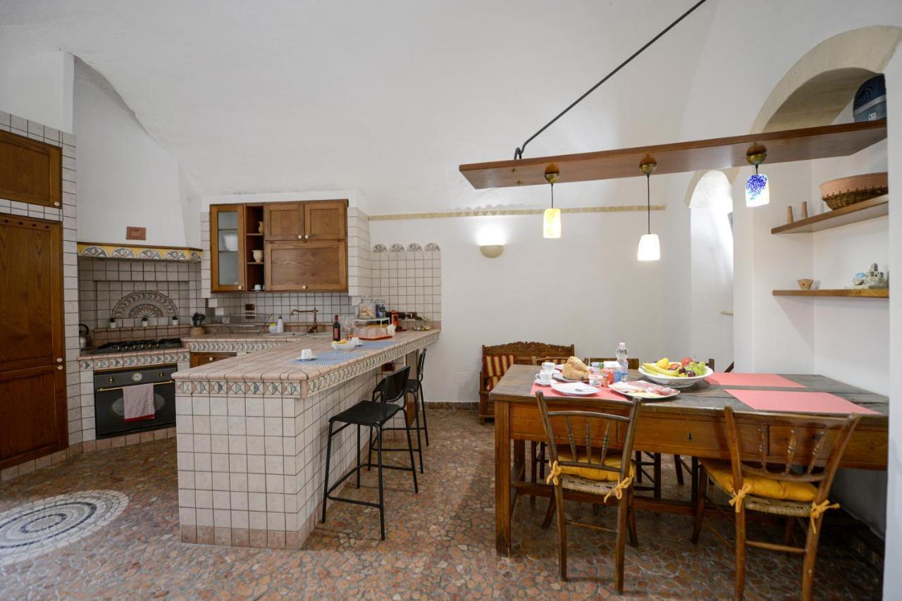 Umbra Idris Holiday Home マテーラ エクステリア 写真